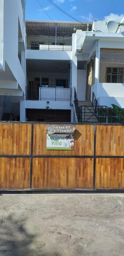 Corinne Villa à 300m from the beach Grand Baie Exterior foto